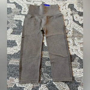 Joylab Brown Seamlesss Cropped Leggings Womens Size XS NWT